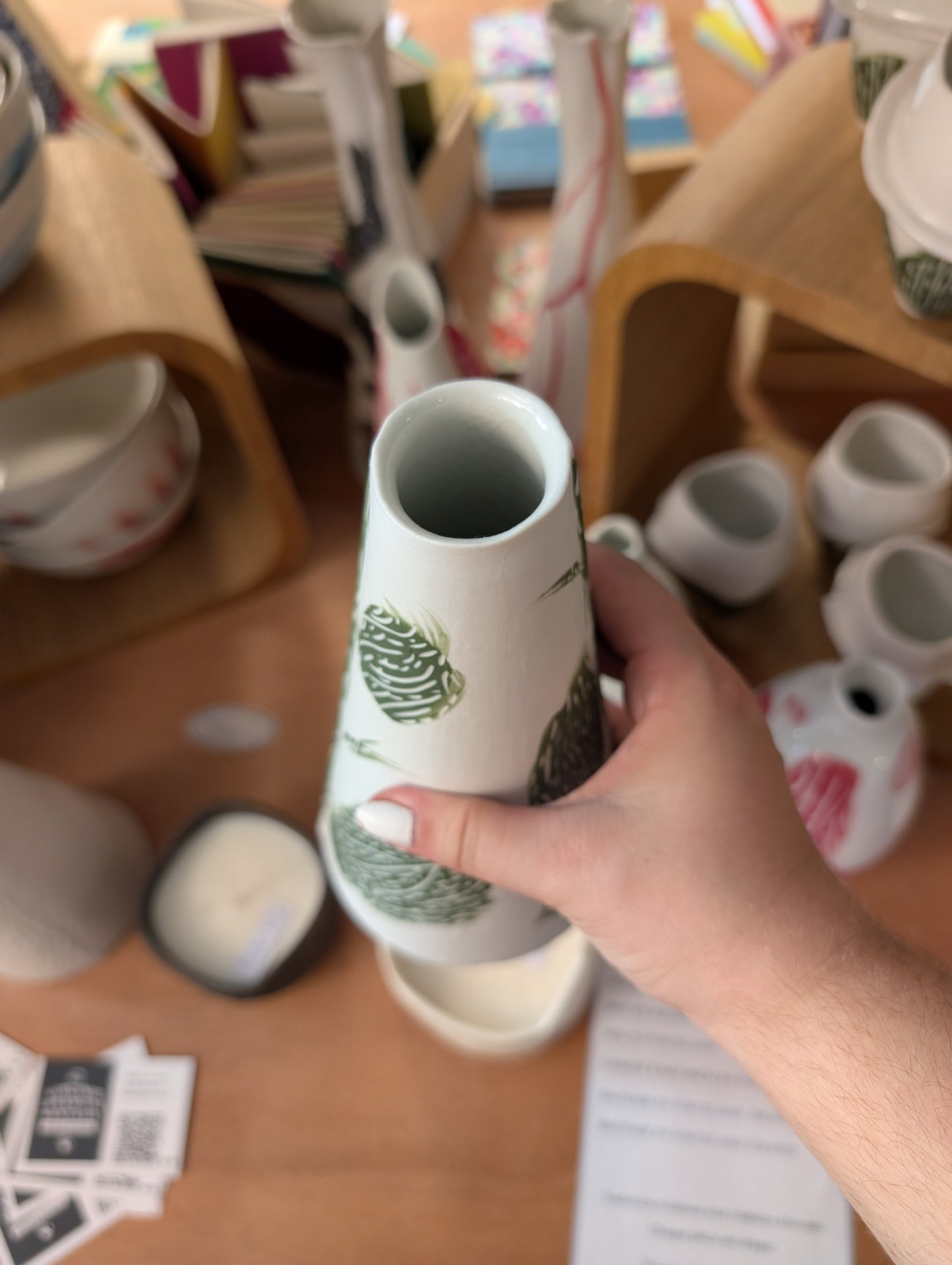 Vase vert et blanc