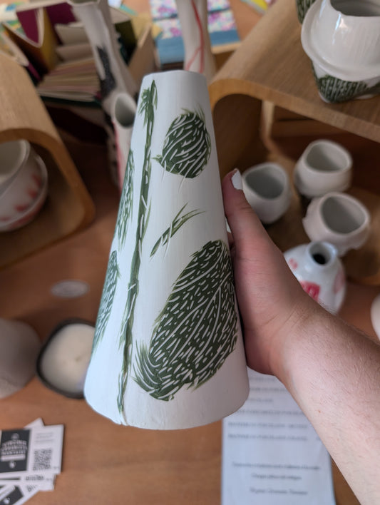 Vase vert et blanc